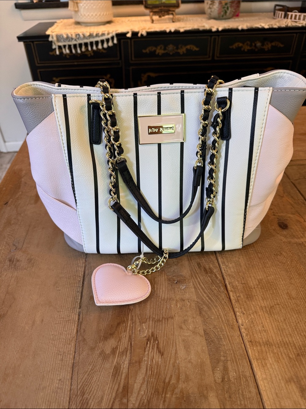 Striped White and Pink Shoulder Tote with Heart Charm - Picture 7 of 14